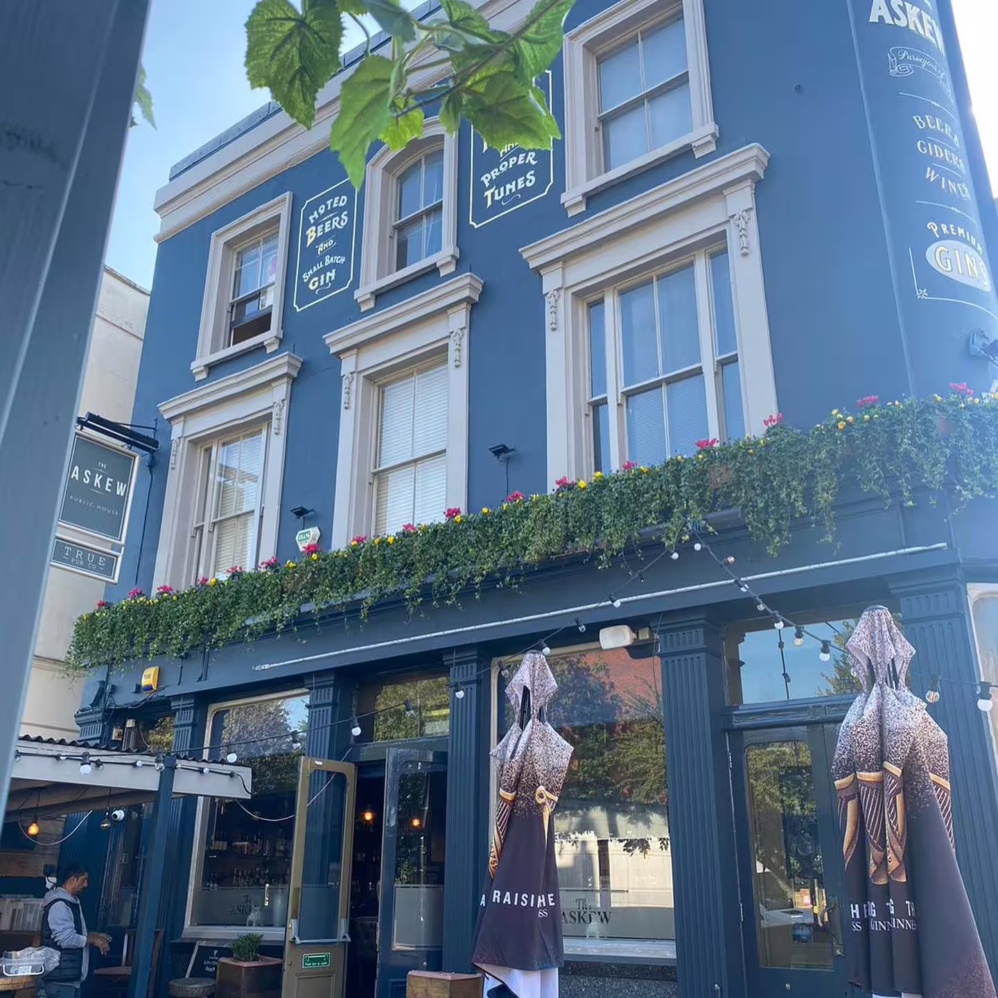 The Askew Pub, Shepherds Bush
